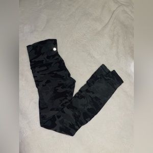 Lululemon Camo Align Leggings 28”
